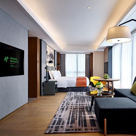 Holiday Inn Guangzhou South Lake Hotel - Ideal For Business & Leisure Eksteriør billede