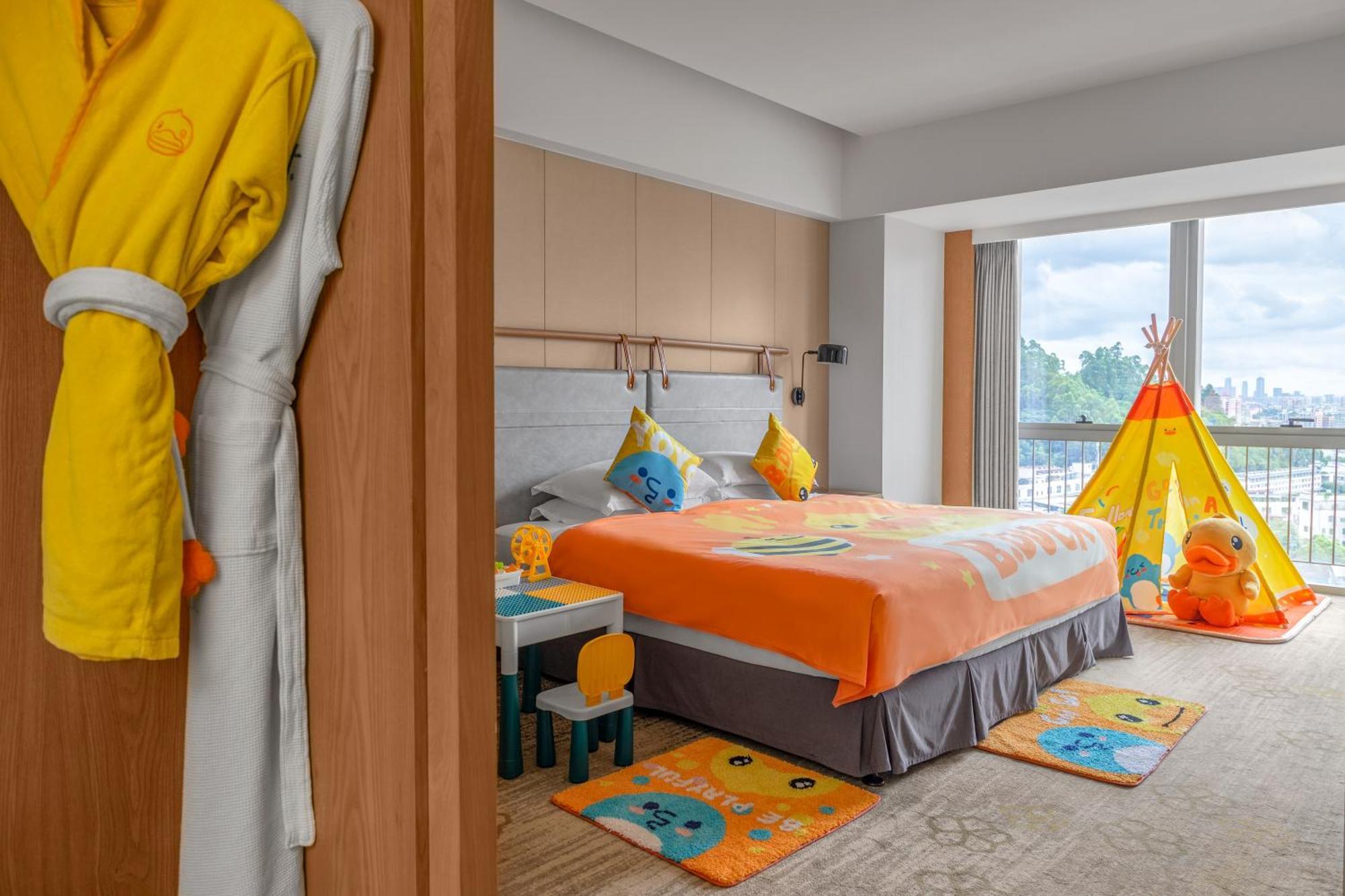 Holiday Inn Guangzhou South Lake Hotel - Ideal For Business & Leisure Eksteriør billede